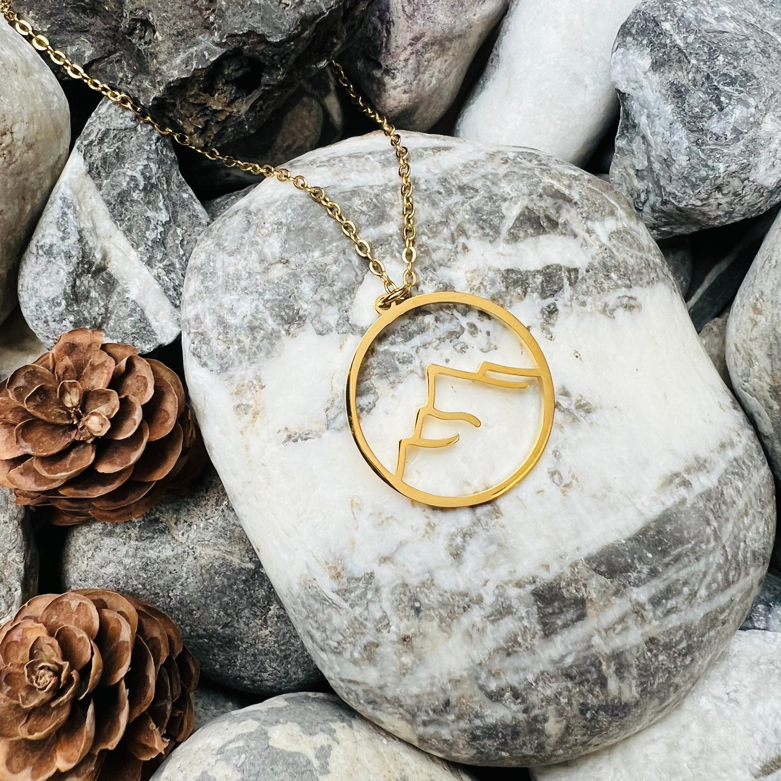 Round Mountains Necklace